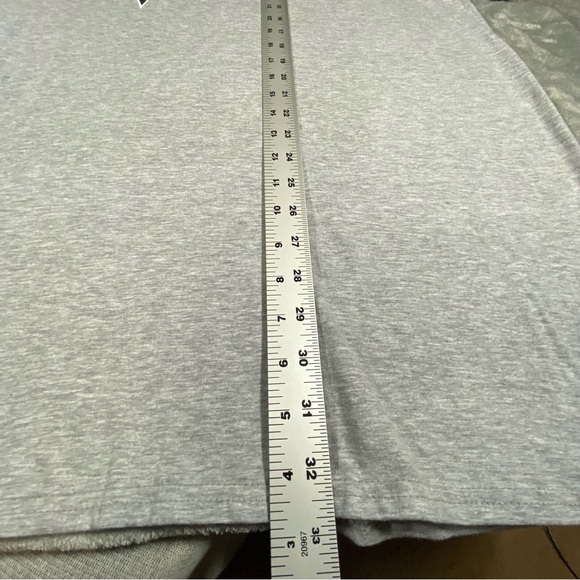 San Antonia Spurs Wembanyama T Shirt Men’s 2XL SATX Gray Short Sleeve Crew Neck - Picture 11 of 11